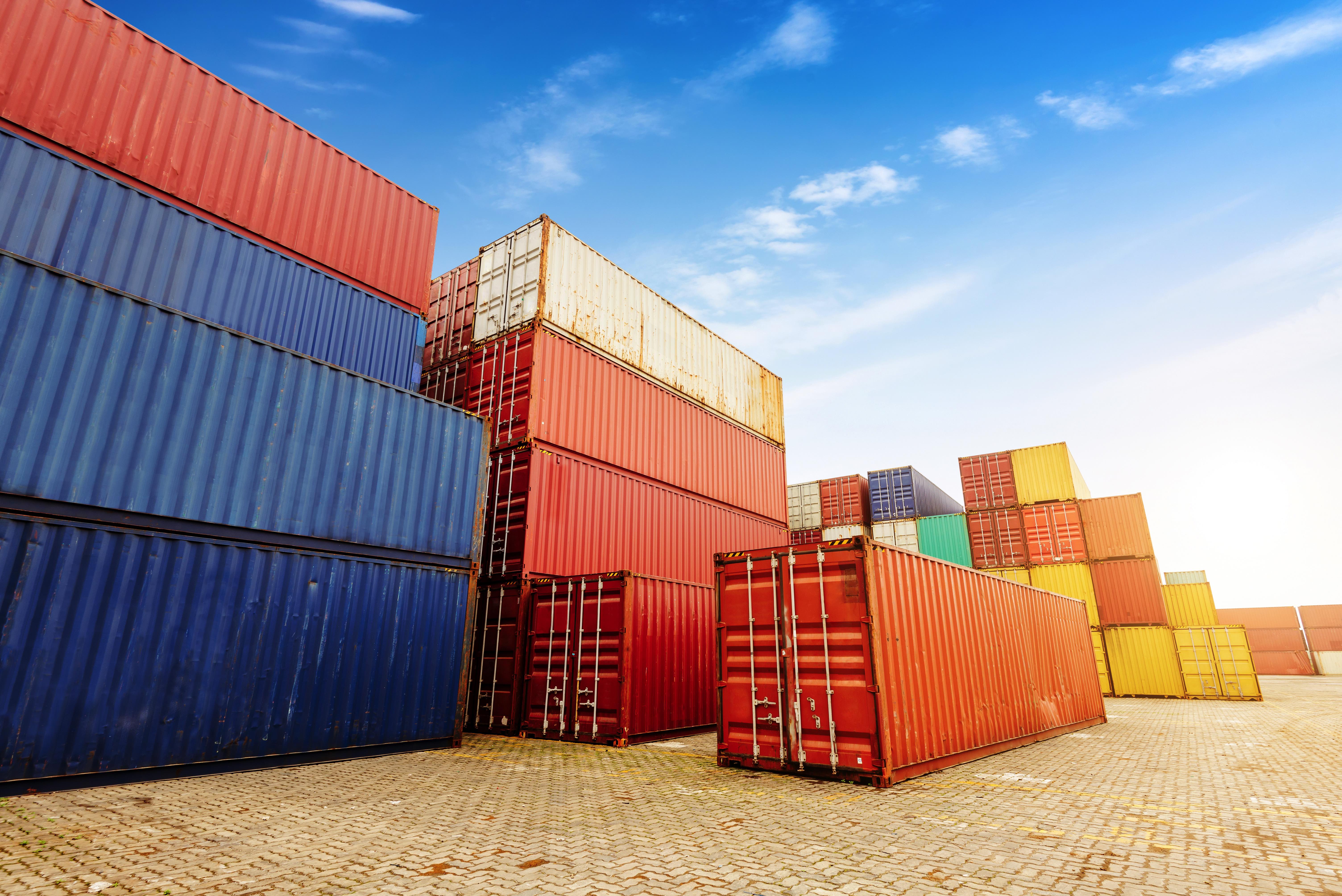 экспорт. экспорт грузов. экспорт товаров. транспортные перевозки. New import.